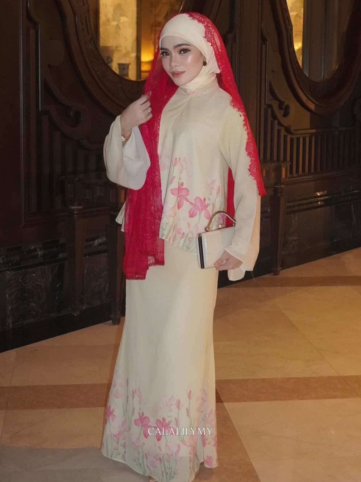 ANGGUN KURUNG IN SOFT YELLOW