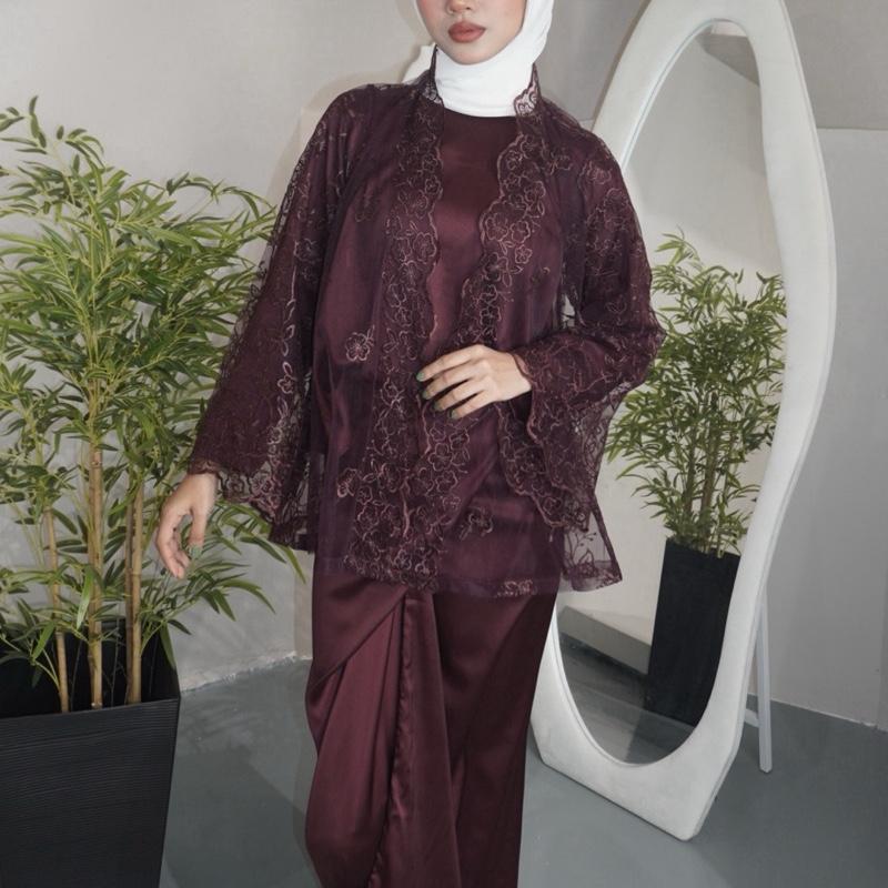 AISYA KEBAYA SILK PARIO IN PLUM