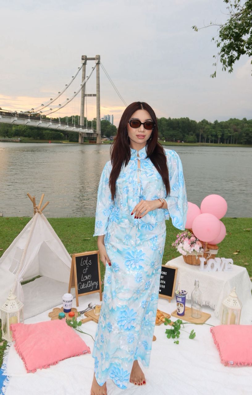 THE KNOT COTTON EMBROIDERY