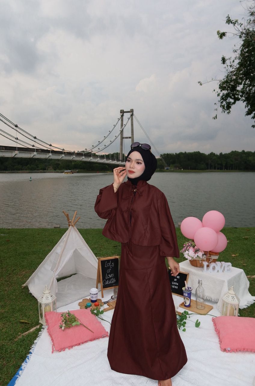 THE KNOT COTTON EMBROIDERY