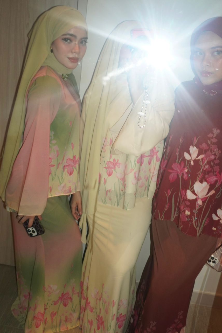 ANGGUN KURUNG IN MATCHA PINK